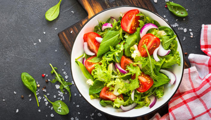 Enkel og frisk blandet salat